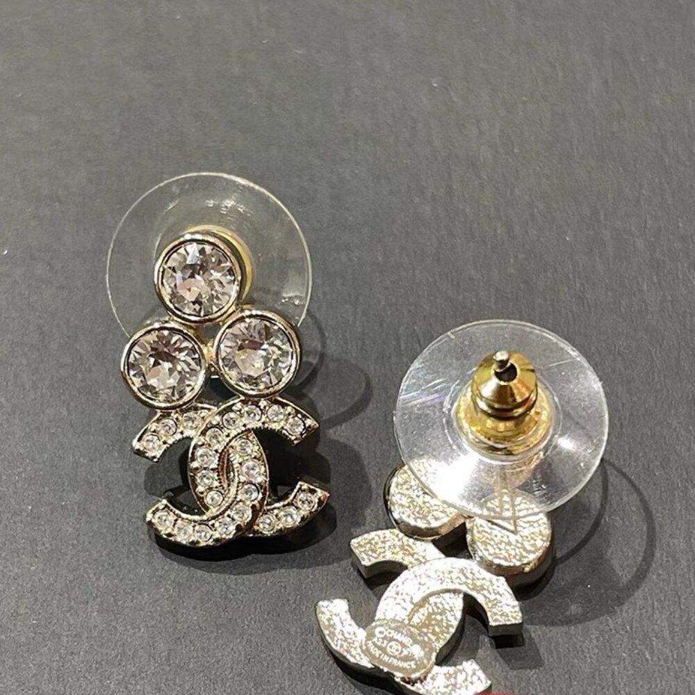 Chanel Women's Earrings - Picture 8 of 9